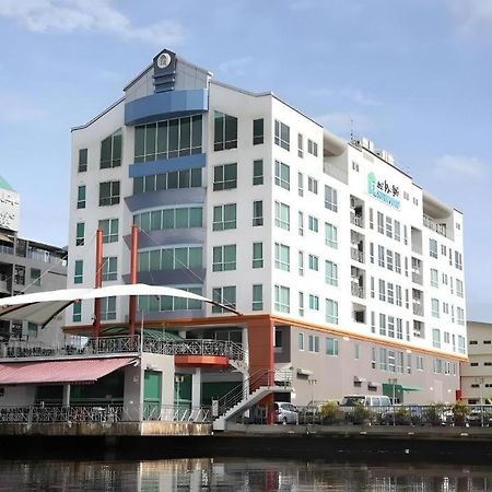 Plaza Sutera Biru Hotel Kuala Belait Exterior foto